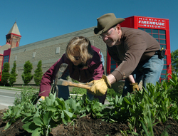 Thumbnail image for Ypsilanti PRIDE 051310.JPG